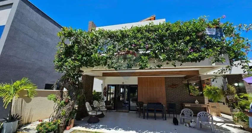 Casa de Alto Padrão na Praia de Pirangi – Condomínio Vila Maria