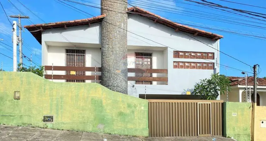 Casa com 3 quartos para locação em Capim Macio