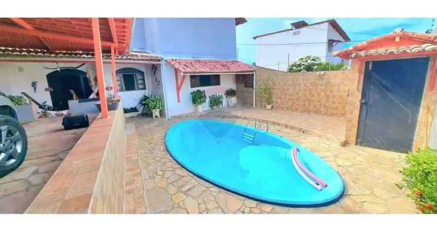Luxuosa Casa 7 quartos em Ponta Negra sendo três kit net