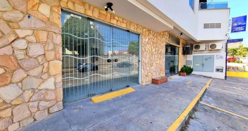 Loja com 45 m² em Capim Macio ao lado do Colégio CEI