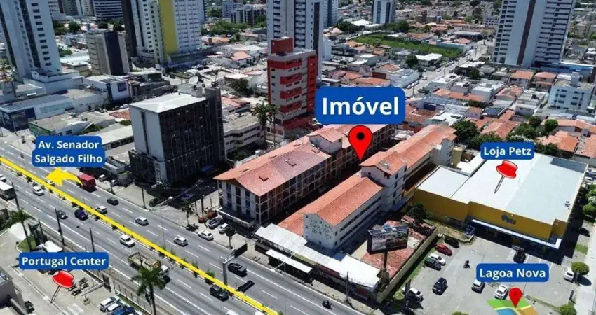Vendo excelente flat no Condomínio Residence, paralelo a salgado filho, Natal.