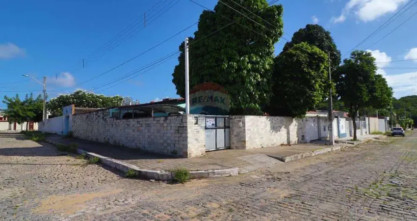Casa com 3 quartos à venda na Rua Praia Cearazinho, 2285, Ponta Negra, Natal