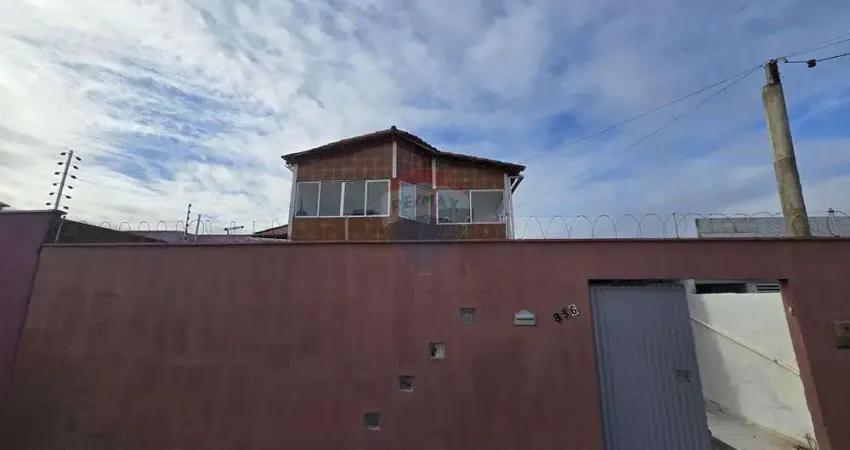 Casa com primeiro andar no bairro jardins - são gonçalo do amarante