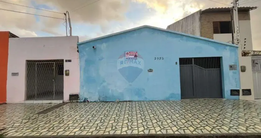 Casa com 4 quartos à venda na Rua Patativa de Assaré, 2978, Lagoa Azul, Natal