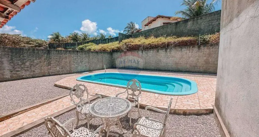 Casa ampla com varanda circular, piscina e a 200m do mar na enseada de búzios