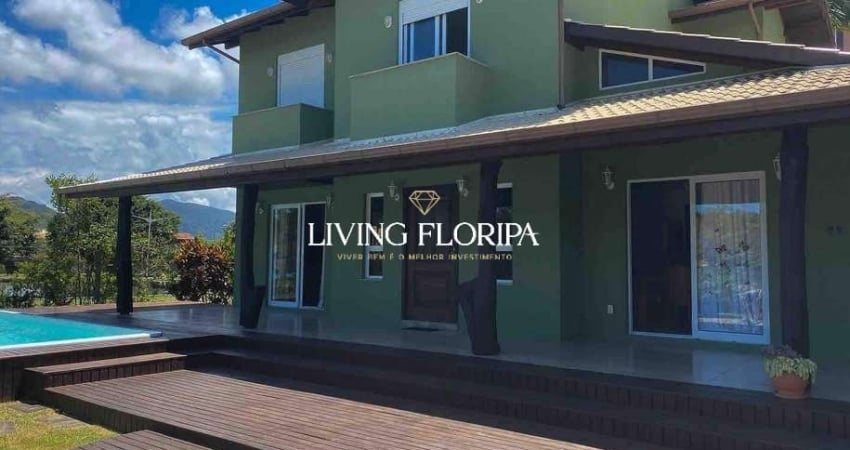 Casa em condomínio fechado com 4 quartos à venda na Travessa da Liberdade, 225, Campeche, Florianópolis