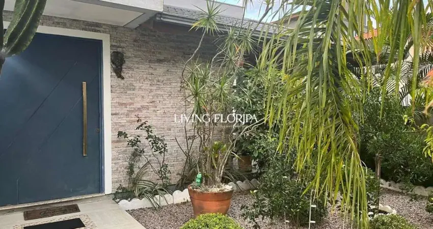 Casa com 4 quartos à venda na Servidão dos Artistas, 223, Rio Tavares, Florianópolis