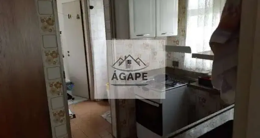 Apto 2 Dorm. 2 W/C. 2 Vagas. Varanda. Sacada -  São Paulo