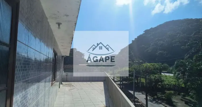 Ótima Casa 2 dormitórios sendo 1 Suite no Centro  - Mongaguá