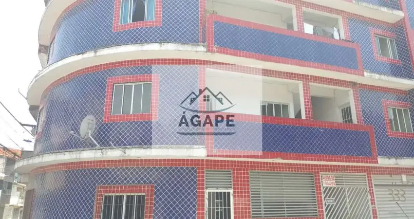 Casa comercial para alugar no Jardim Saint Moritz, Taboão da Serra 