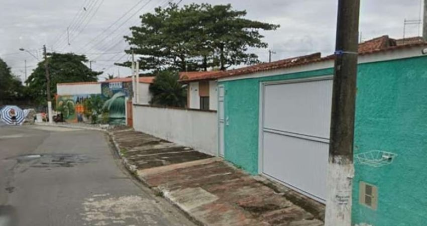 Casa Isolada, 3 dormitórios, 30 metros do mar, Praia Grande