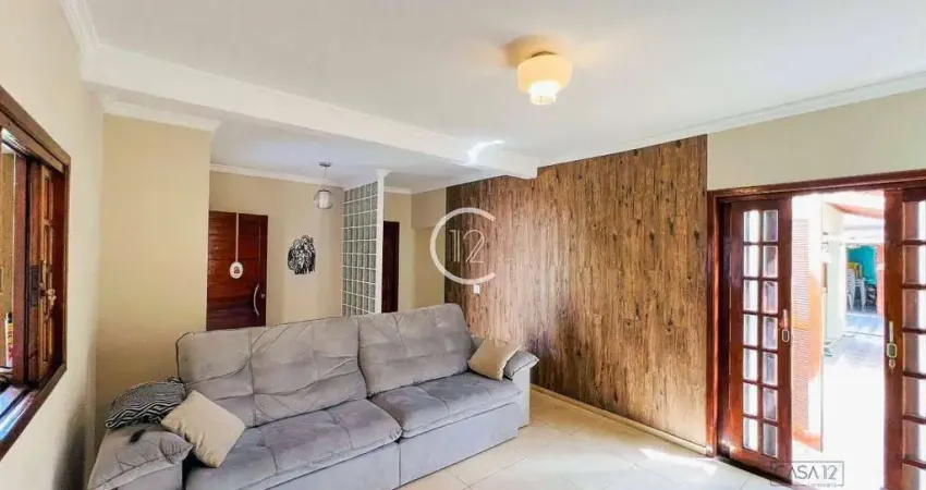 Casa com 3 dormitórios à venda, 201 m² por R$ 890.000,00 - Jardim América - São José dos Campos/SP