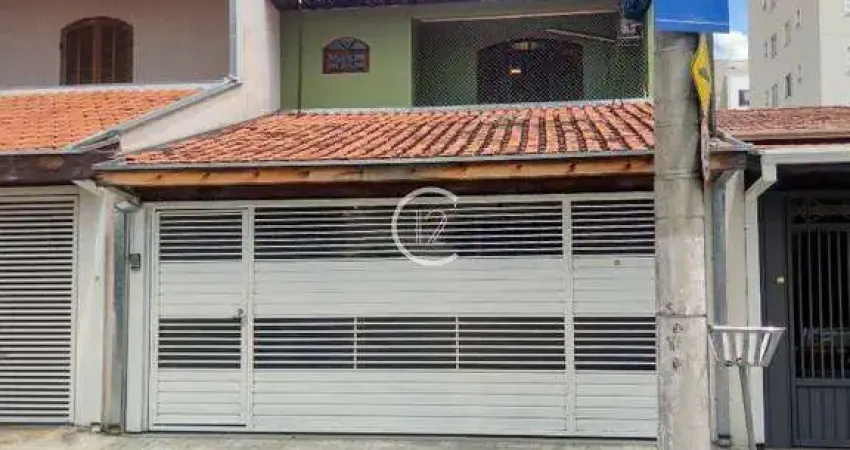 Sobrado com 4 dormitórios à venda, 241 m² por R$ 690.000,00 - Jardim América - São José dos Campos/SP