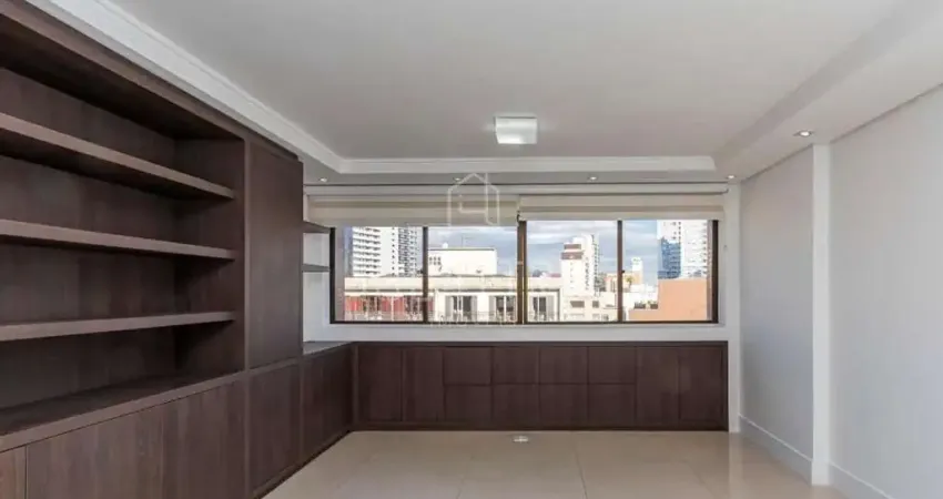 Sala comercial à venda no coração do Centro de Curitiba com 43m