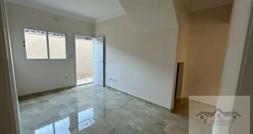 Casa de Condomínio com 2 Dormitórios com Acabamento Alto Padrão