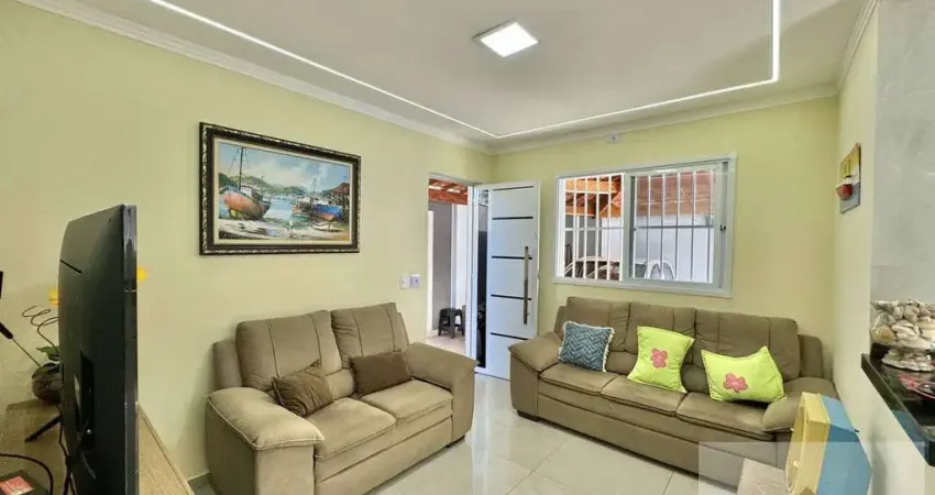 Casa Isolada Seminova, de Esquina com piscina e churrasqueira - Ocian