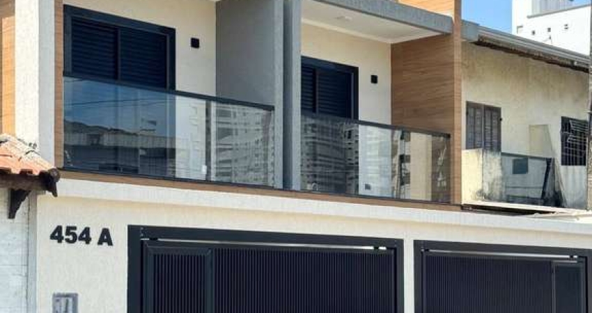 SOBRADO DE 3 SUITES PRIVATIVO FINO ACABAMENTO NO BAIRRO VILA GUILHERMINA