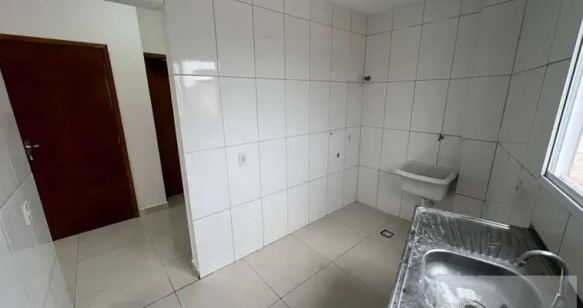 Apartamento 2 Dormitórios São Vicente SP Primeiro Andar .