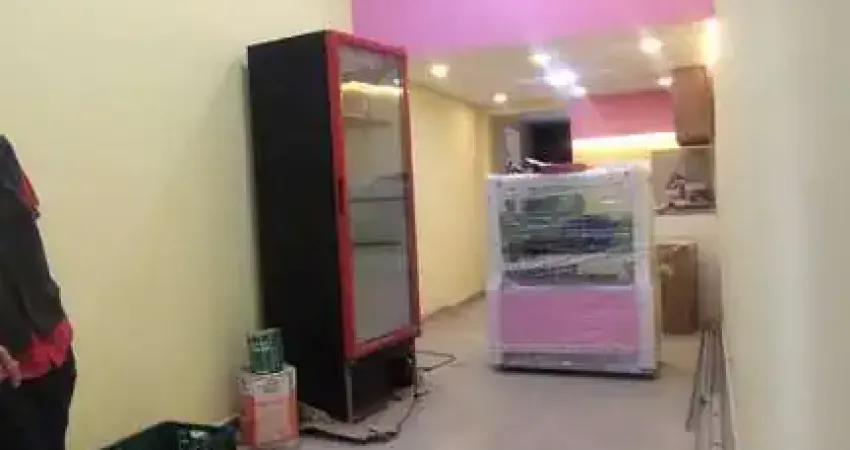 Loja Comercial Térrea 30m2 Garagem no Boqueirão - Locação R$ 2.500