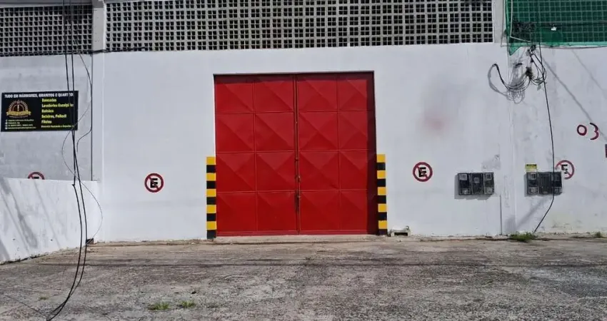 Barracão / Galpão / Depósito para alugar no Dom Avelar, Salvador 