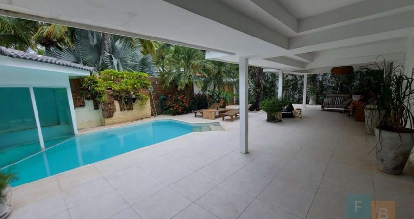 Casa para Venda em Rio de Janeiro, Barra da Tijuca, 5 dormitórios, 4 suítes, 8 banheiros, 2 vagas