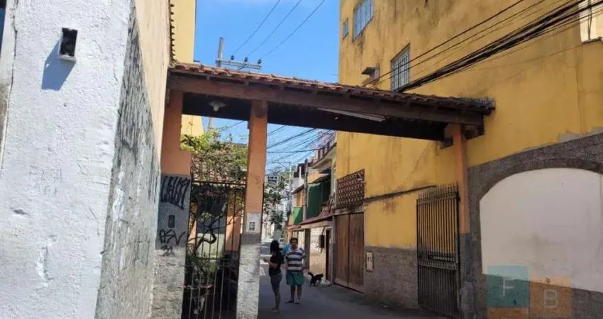 Casas de Vila para Venda em Rio de Janeiro, Taquara, 6 dormitórios, 3 suítes, 6 banheiros, 2 vagas