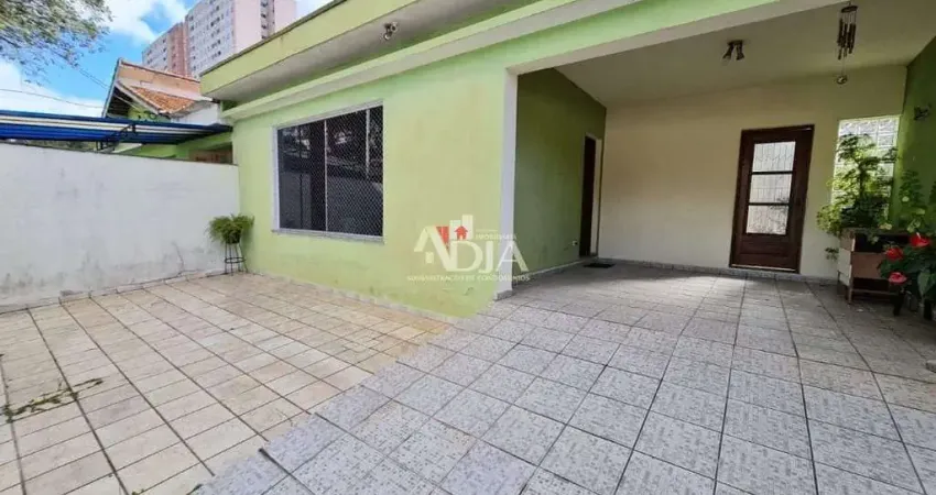 Casa com 3 quartos para alugar na Vila Noêmia, Mauá 