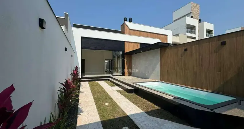 Casa com 3 quartos à venda no Centro, Camboriú