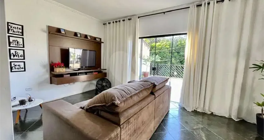 Casa com 3 quartos à venda em Jardim Wanel Ville Iv - SP