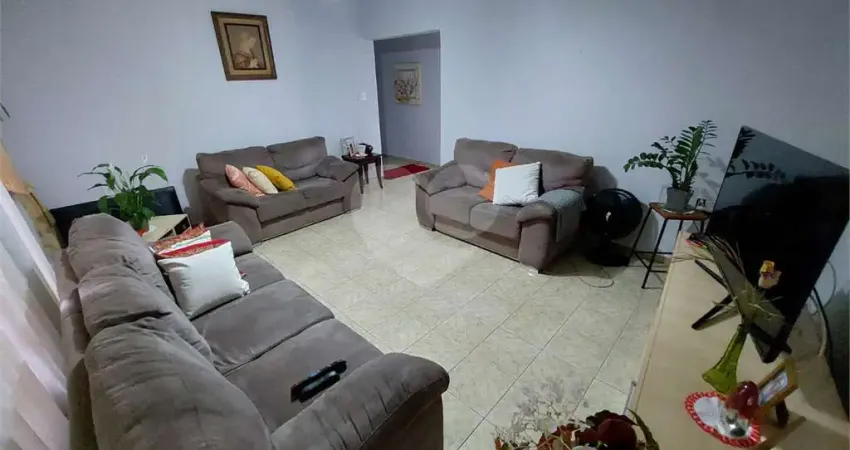 Casa com 2 quartos à venda na Manuel Ruiz, Vila Barão, Sorocaba