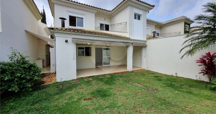 Condomínio com 3 quartos à venda em Jardim Guadalajara - SP