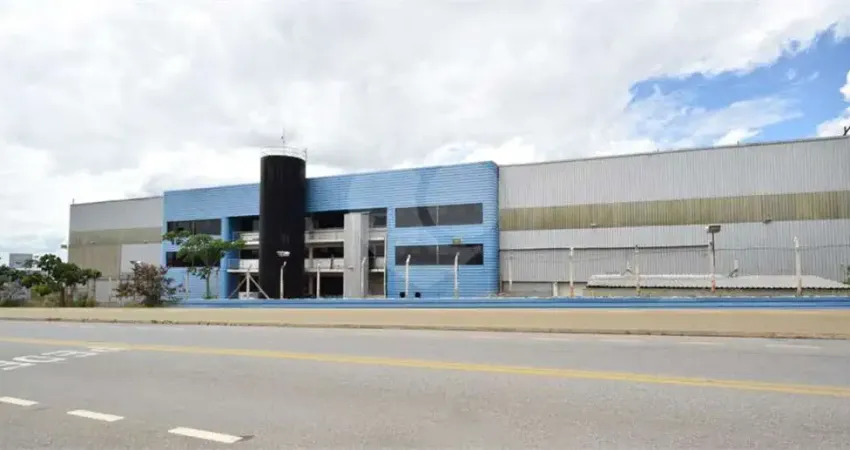 Barracão / Galpão / Depósito com 10 salas para alugar na Avenida Hollingsworth, 127, Iporanga, Sorocaba