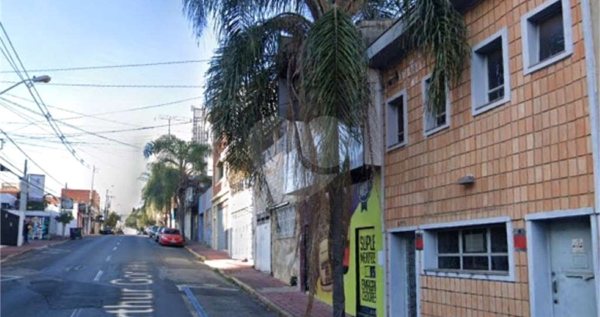 Prédio inteiro à venda em Centro - SP