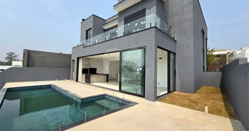 Casa  à venda com 4 quartos, sendo 3 suítes,  no condomínio alphaville nova esplanada 4, votorantim - sp