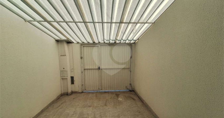 Casa de vila com 2 quartos à venda em Vila Hortência - SP
