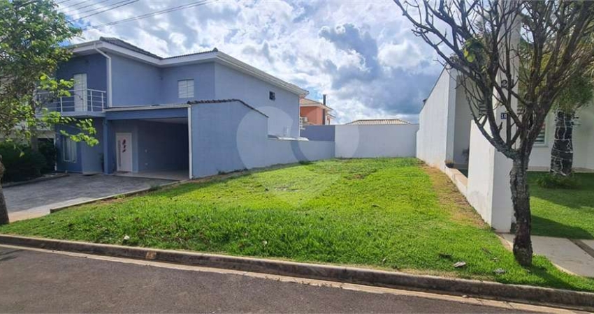 Casa em condomínio fechado à venda na Bromélias, Centro, Araçoiaba da Serra