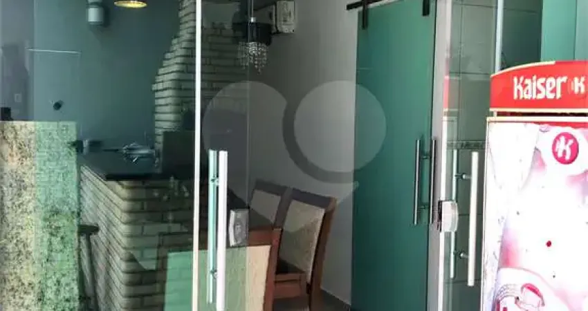 Condomínio com 3 quartos à venda em Vila Haro - SP
