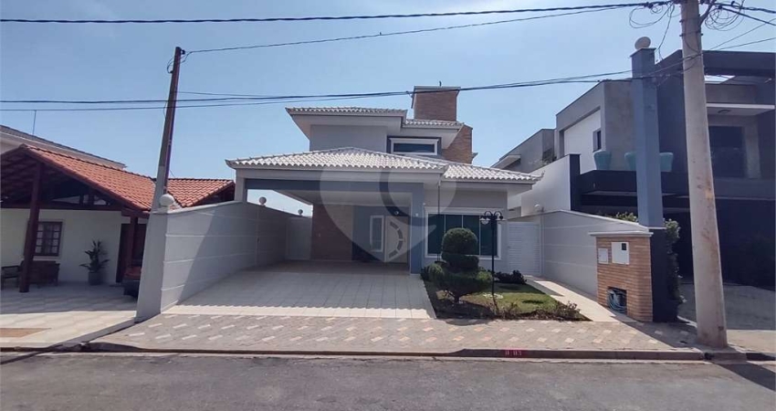 Condomínio com 4 quartos à venda em Jardim Itanguá - SP