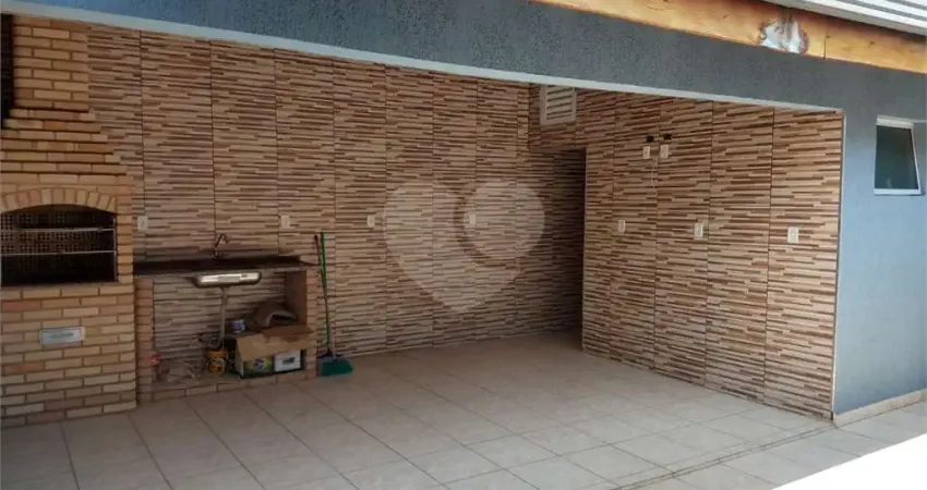 Casa com 2 quartos à venda em Real Parque - SP