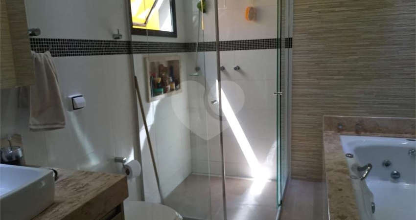 Condomínio com 3 quartos à venda em Wanel Ville - SP
