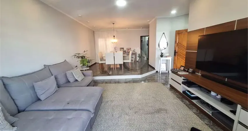 Casa com 3 quartos à venda em Parque Três Meninos - SP