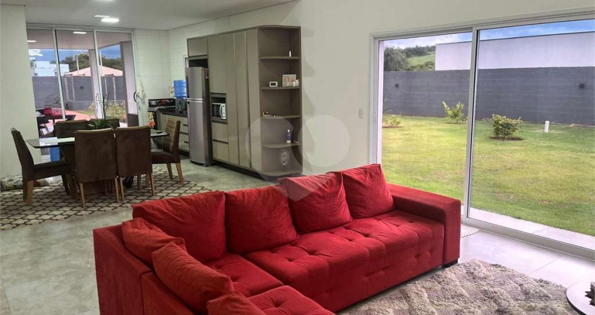 Condomínio com 3 quartos à venda em Village Ipanema - SP