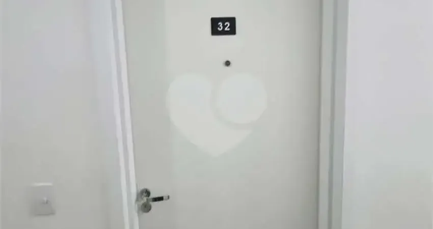 Apartamento com 2 quartos para locação em Vila Jardini - SP