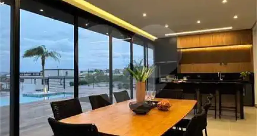 Casa à venda com 4 quartos, sendo 4 suítes, no condomínio parque chapada itu, itu - sp