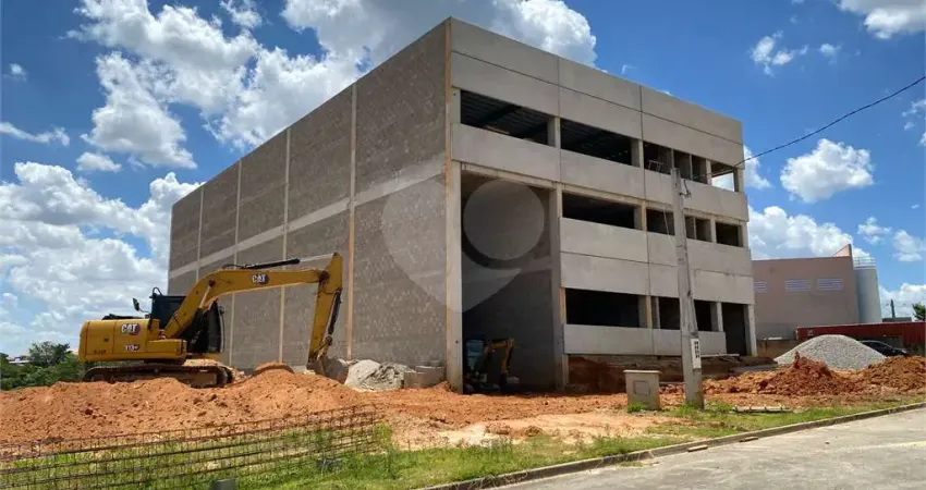 Barracão / Galpão / Depósito para alugar na Vitalino Pagliato, Itapeva, Votorantim