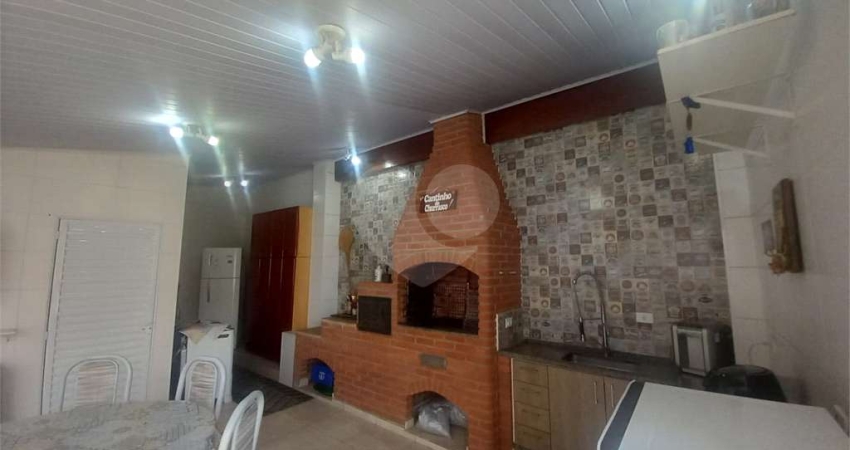 Condomínio com 3 quartos à venda em Jardim Residencial Villa Amato - SP