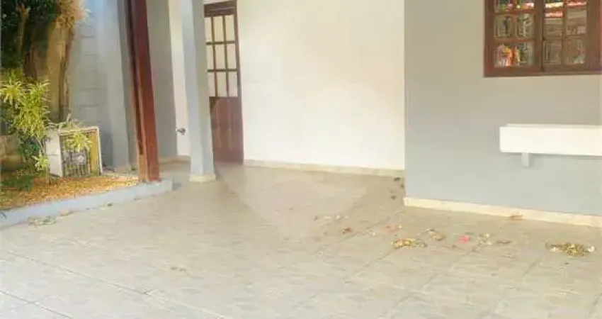 Condomínio com 3 quartos à venda em Jardim Maria Eugênia - SP