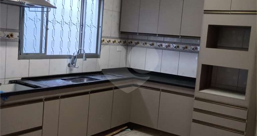 Casa com 2 quartos à venda em Vila Helena - SP