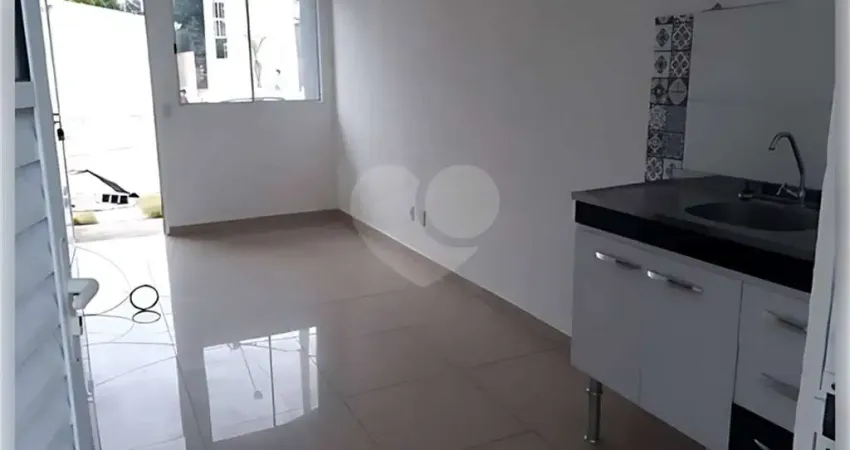 Casa à venda com 2 quartos no condomínio Residencial São Lourenço, Sorocaba - SP