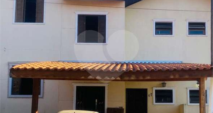 Condomínio com 3 quartos à venda em Jardim Santa Cecília - SP
